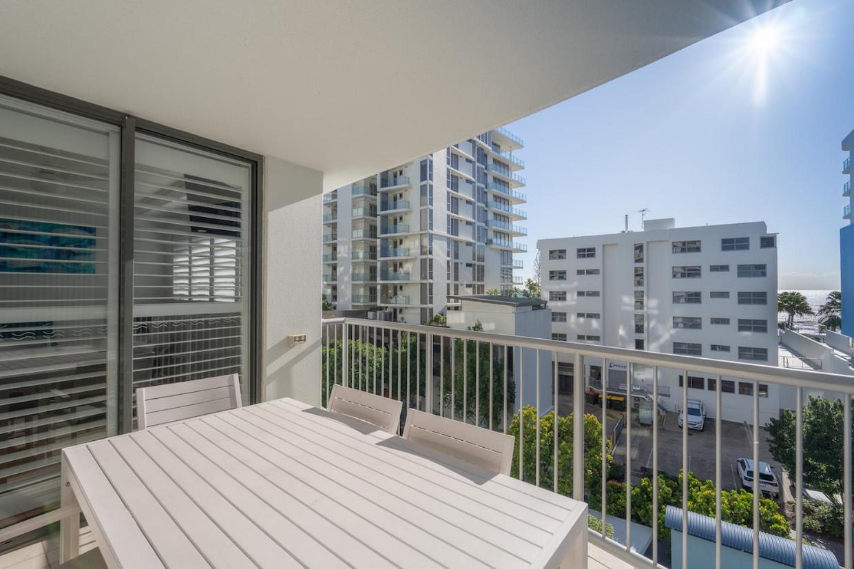 Seamark On First Mooloolaba Kültér fotó